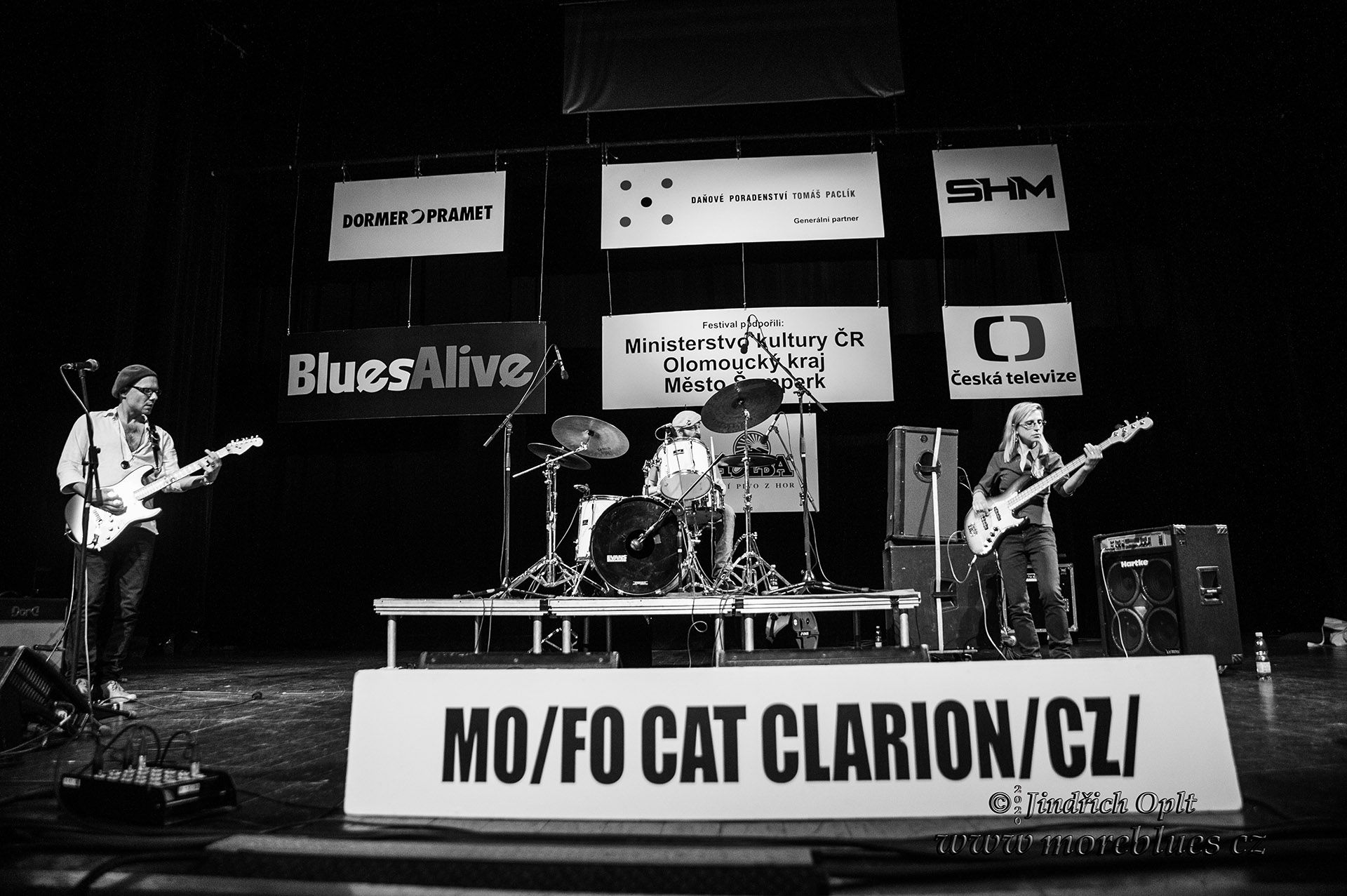 MO FO CAT CLARION_32