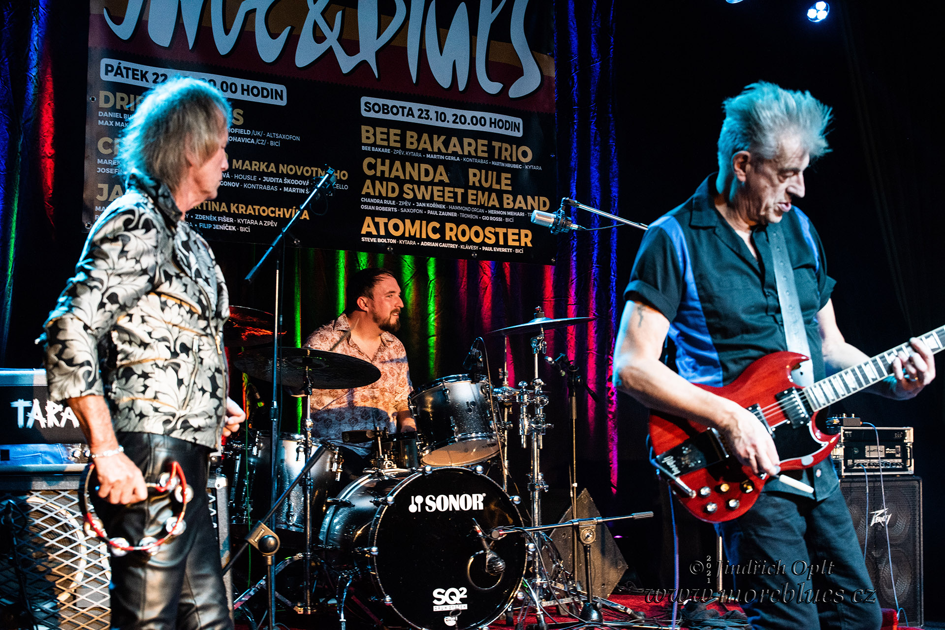 ATOMIC ROOSTER_063