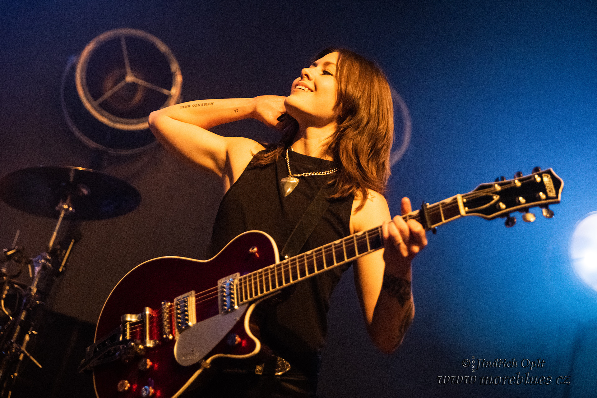 LARKIN POE_029