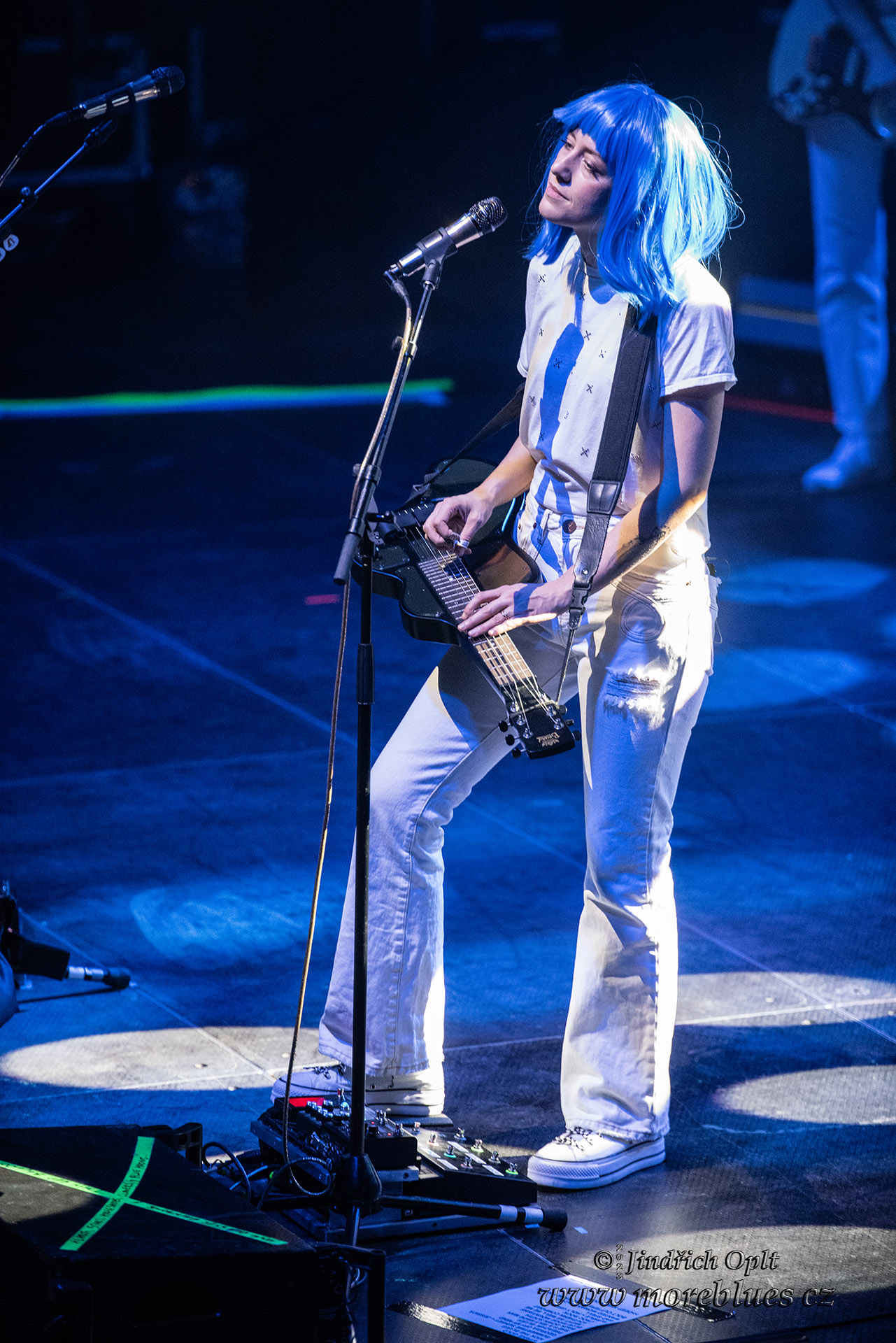 LARKIN POE_132