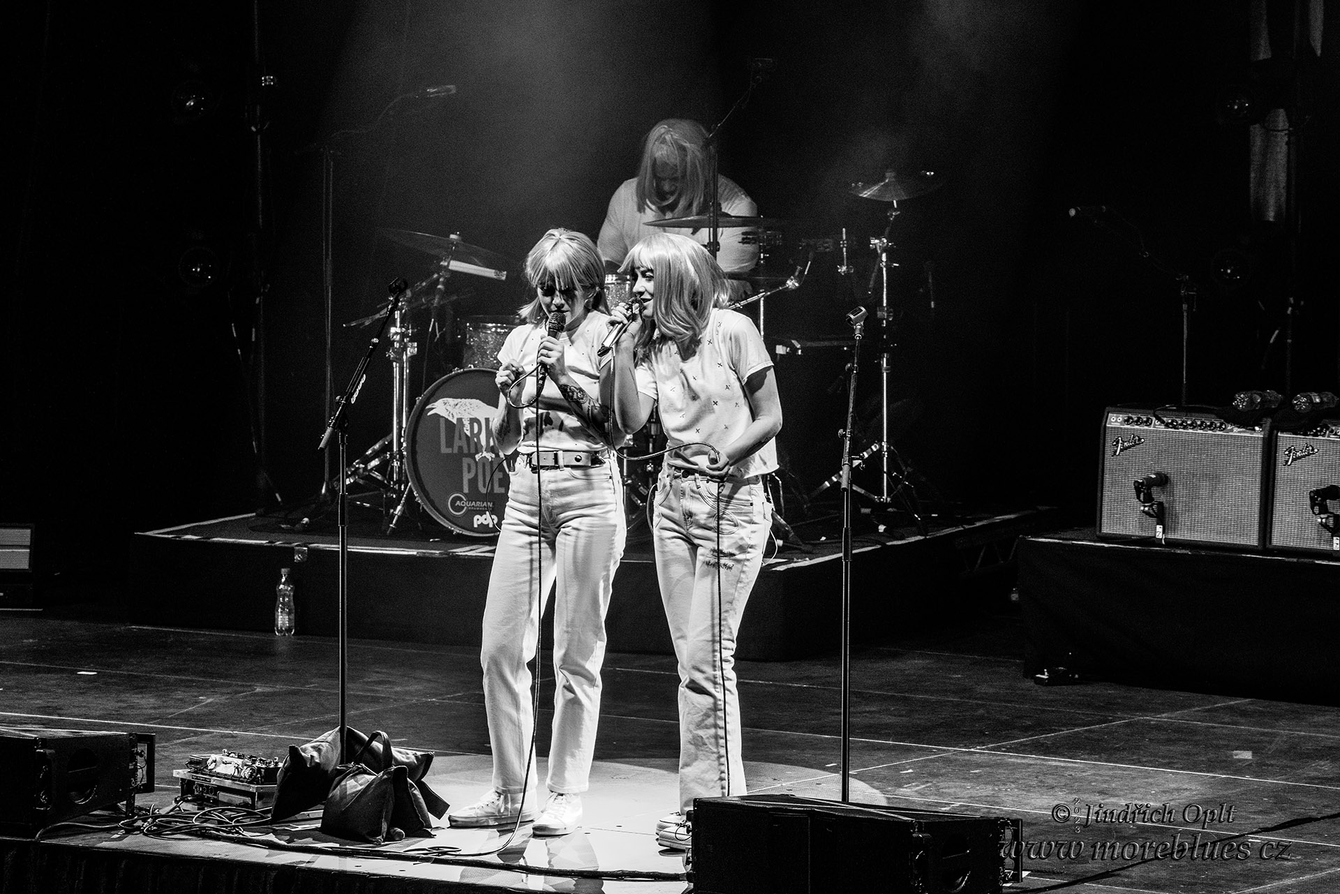 LARKIN POE_206