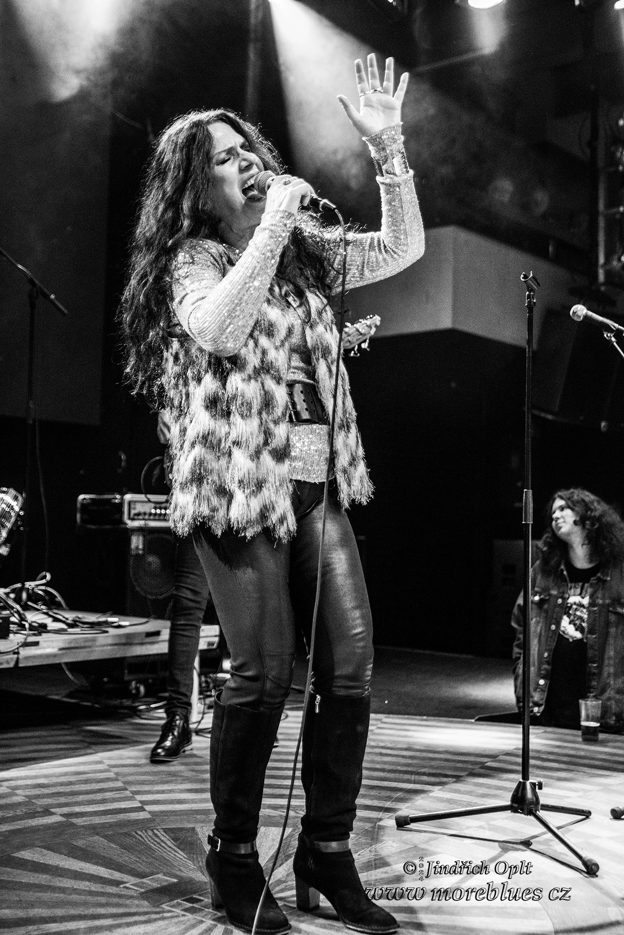 SARI SCHORR_035