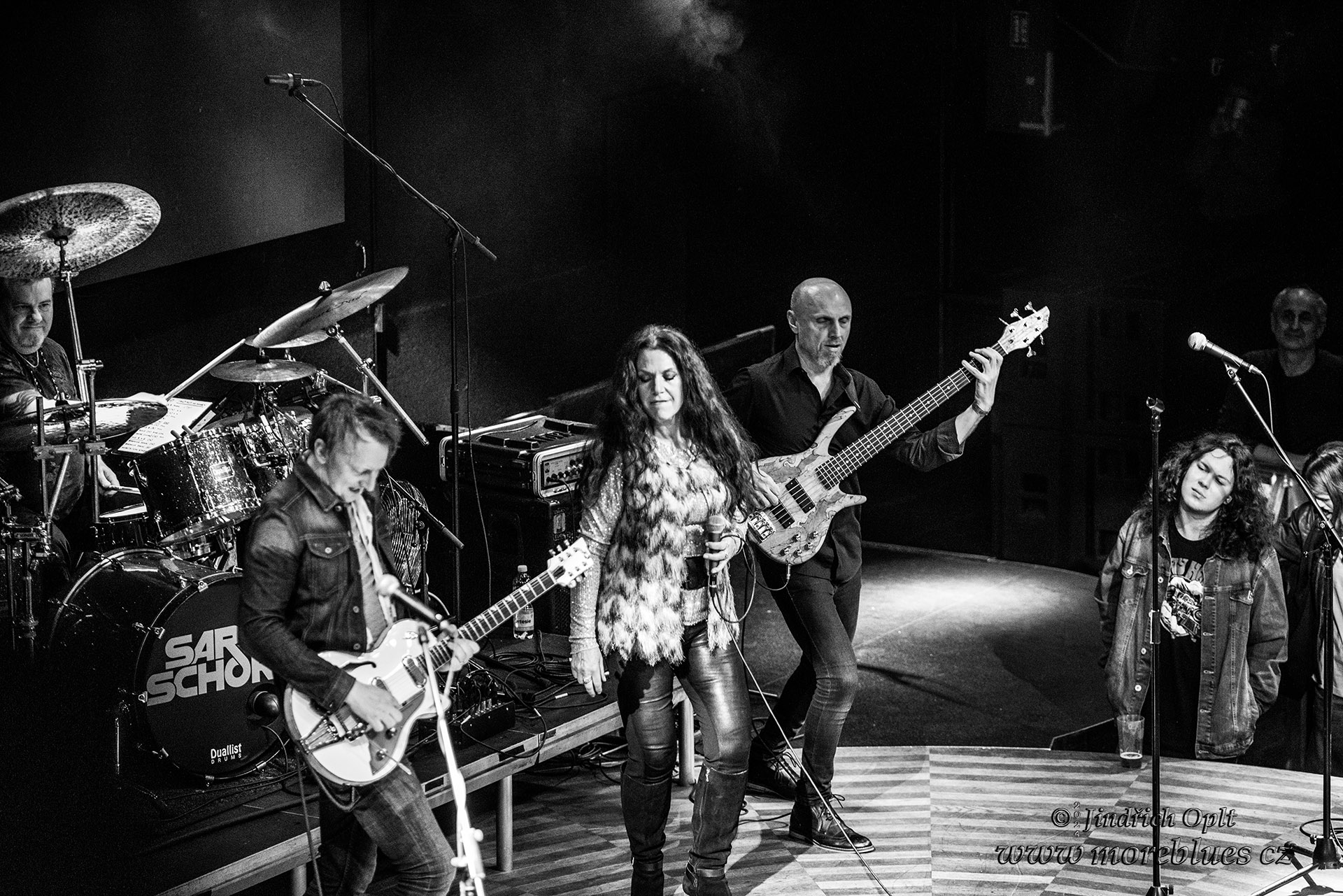 SARI SCHORR_053
