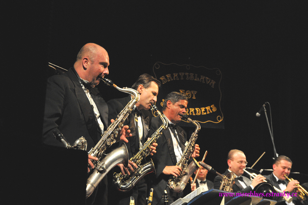 BRATISLAVA HOT SERENADERS_22.jpg