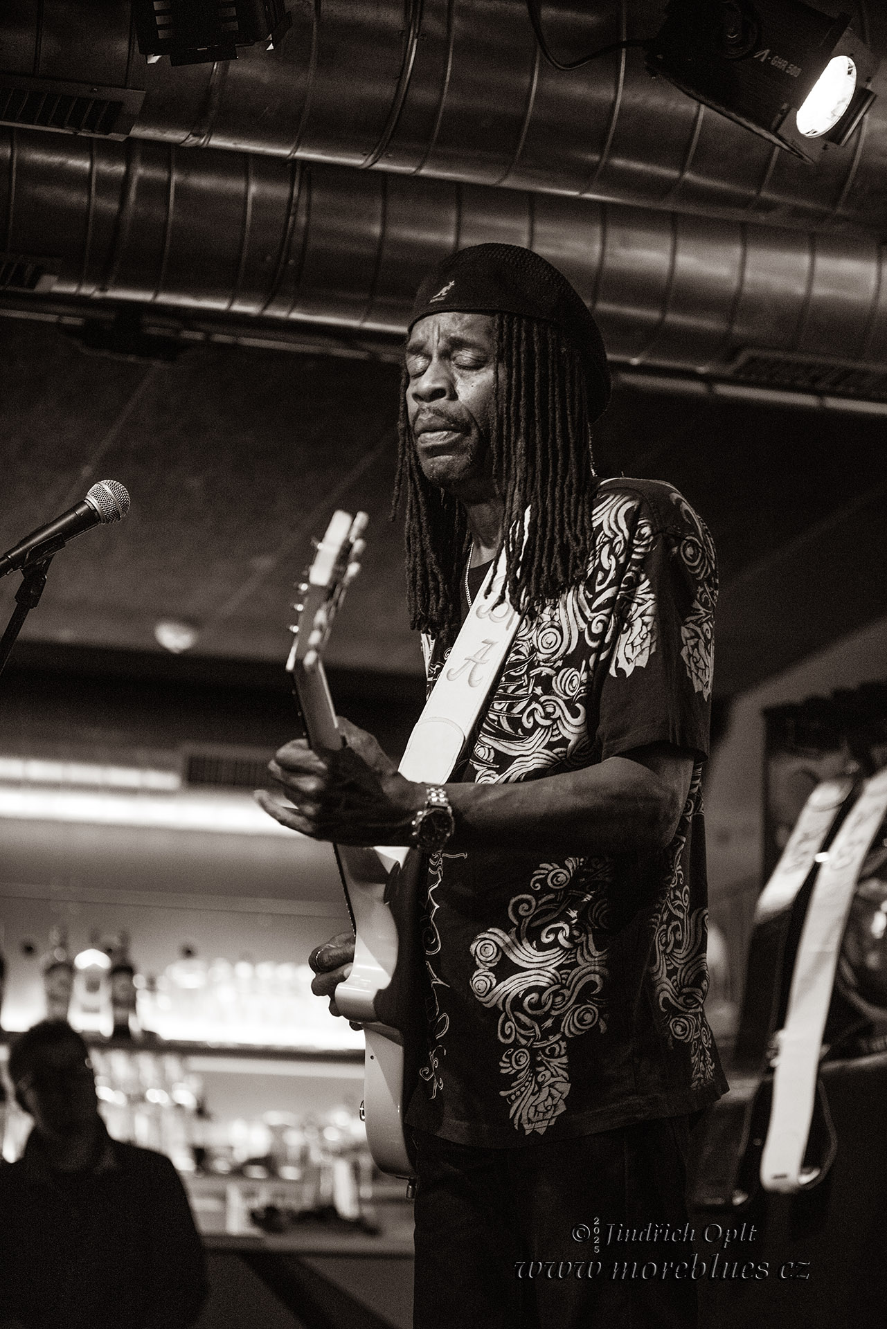 BERNARD ALLISON_057
