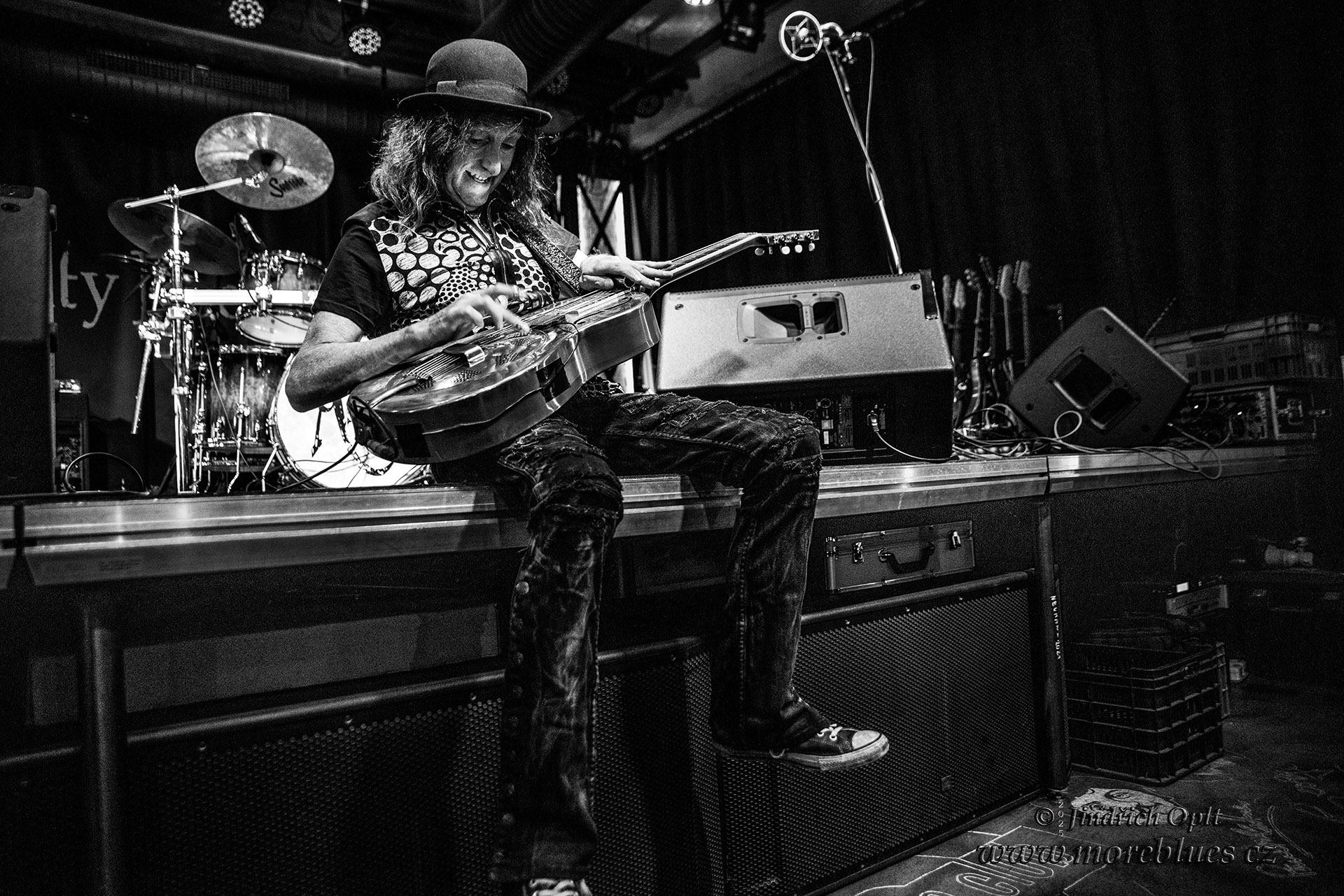 GWYN ASHTON TRIO_080