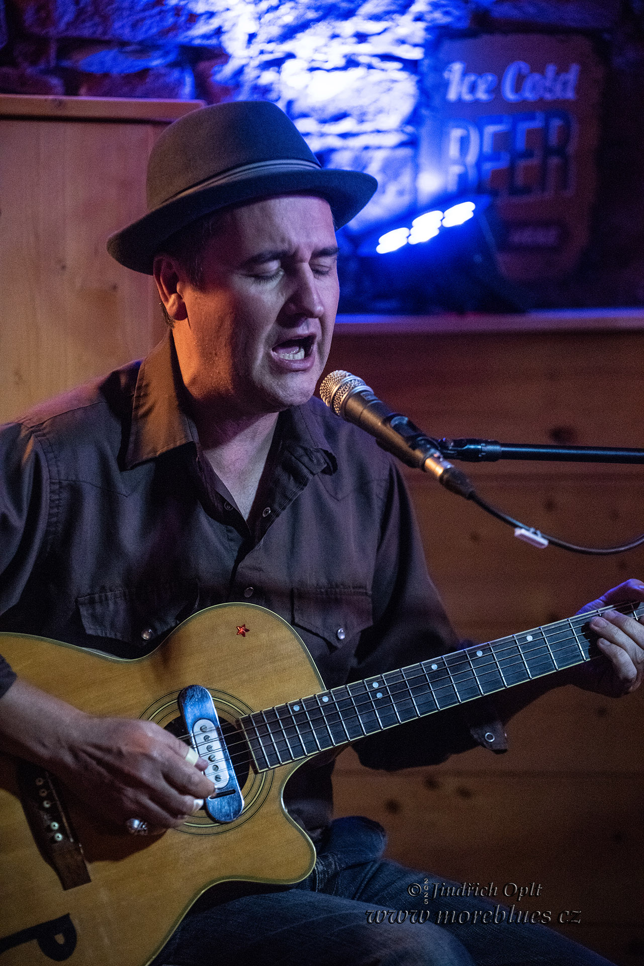 SUITCASE BROTHERS_10