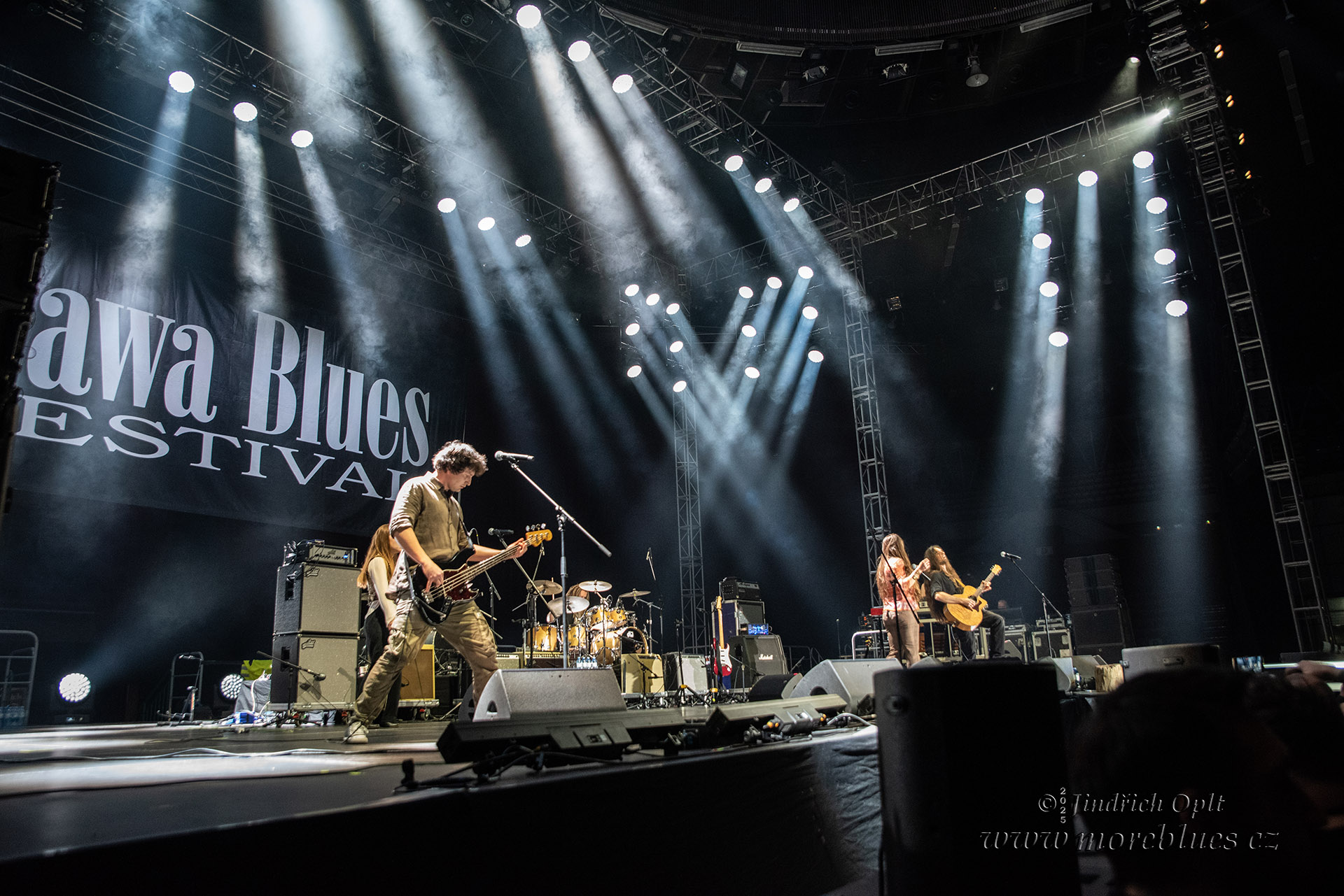 STONAGE FULL OF SUN_07