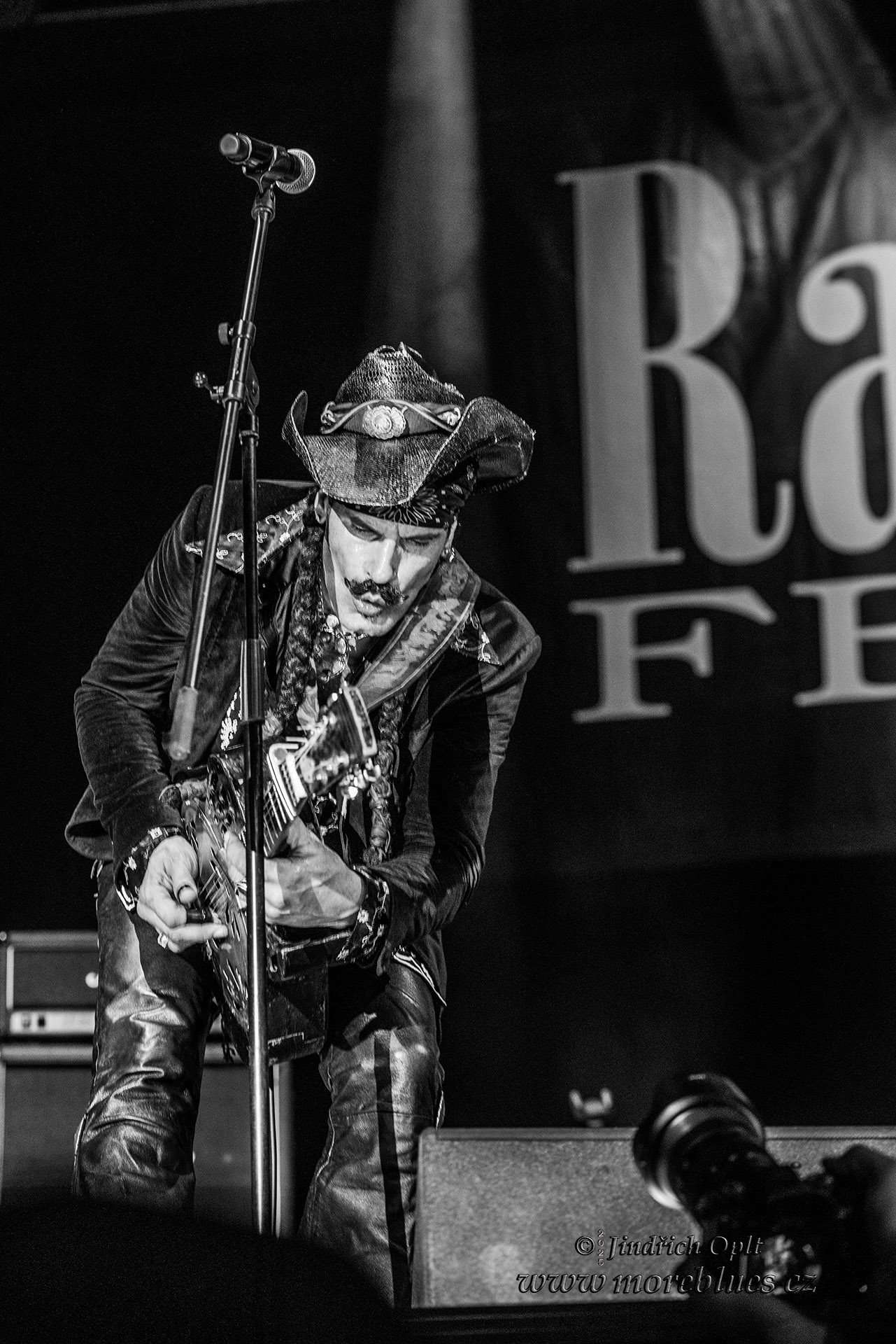 ERIC SARDINAS_28