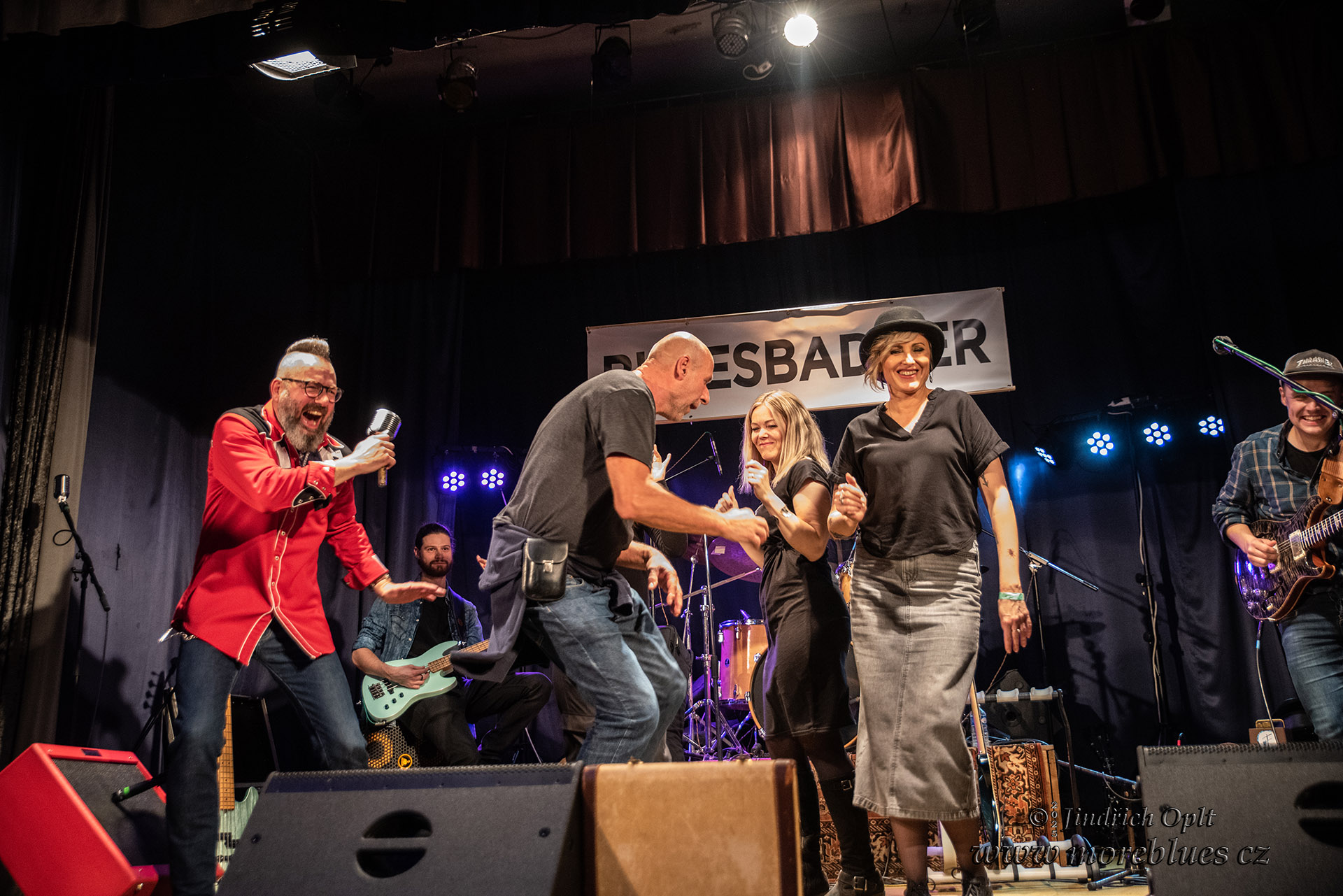 CHARLIE SLAVÍK REVUE_72