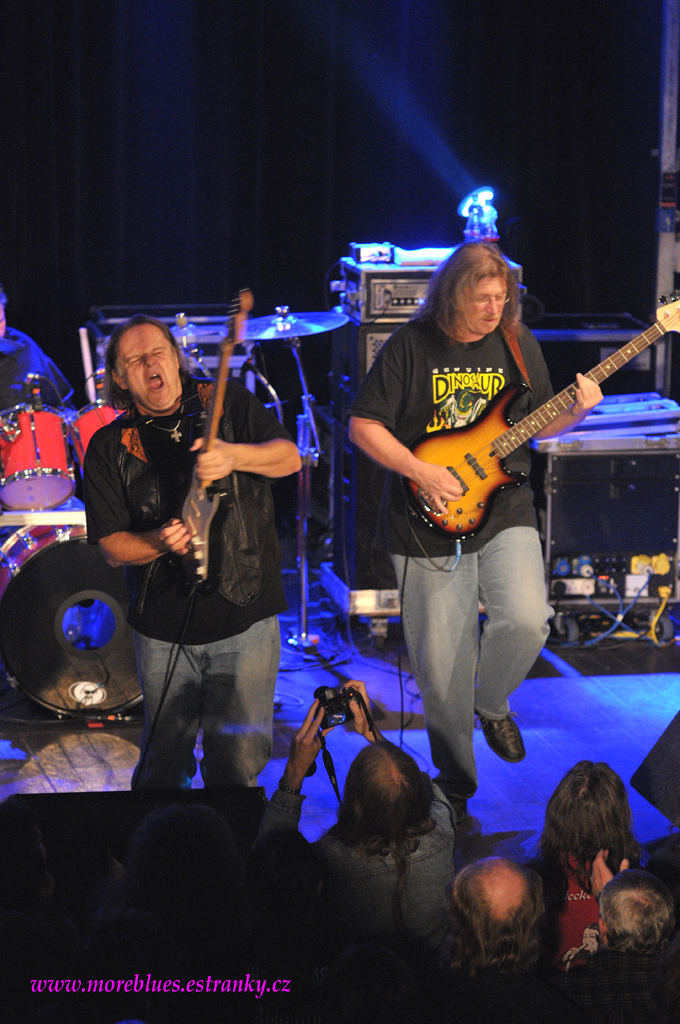 WALTER TROUT_48.jpg