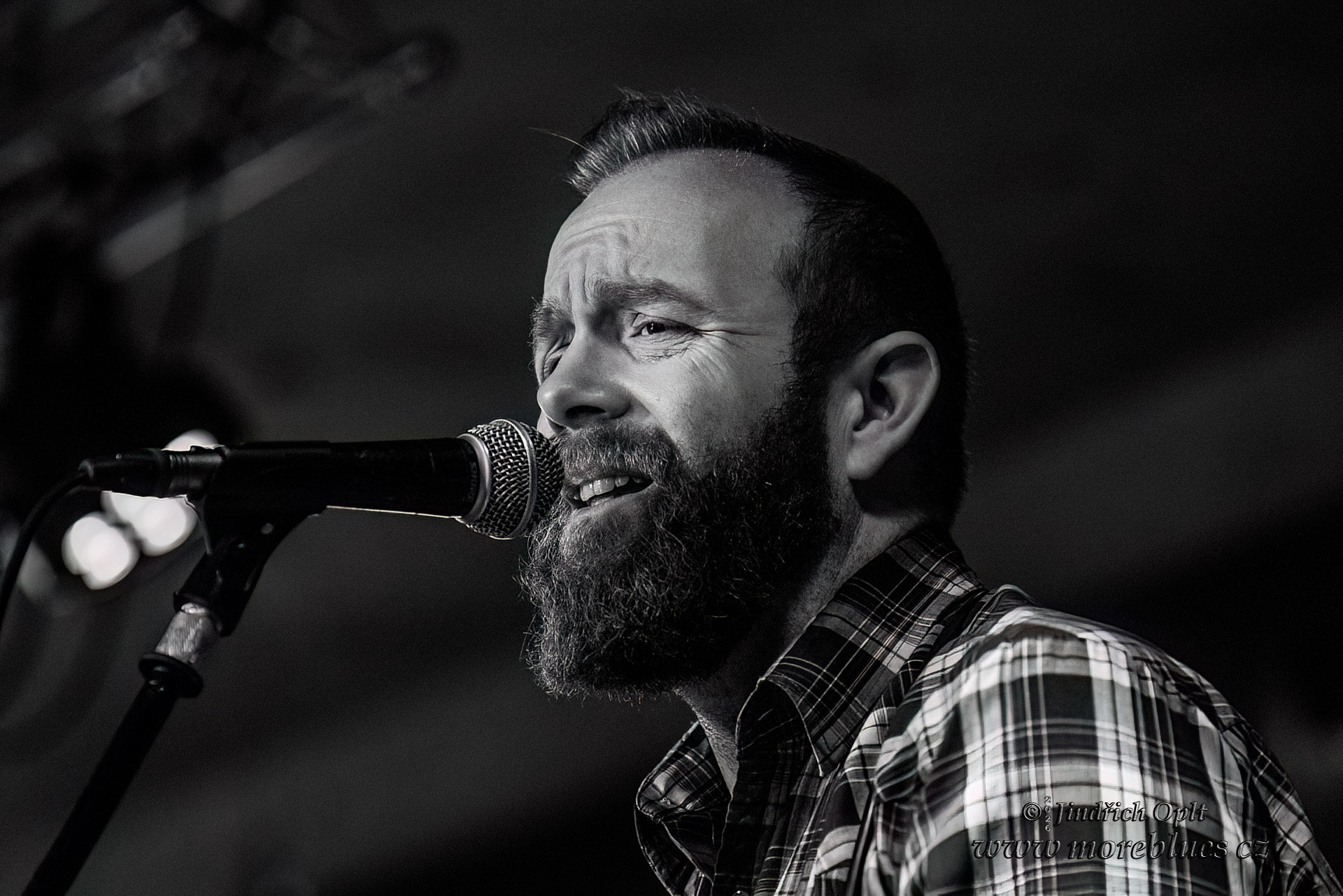 DUSTIN ARBUCKLE & THE DAMNATIONS_011