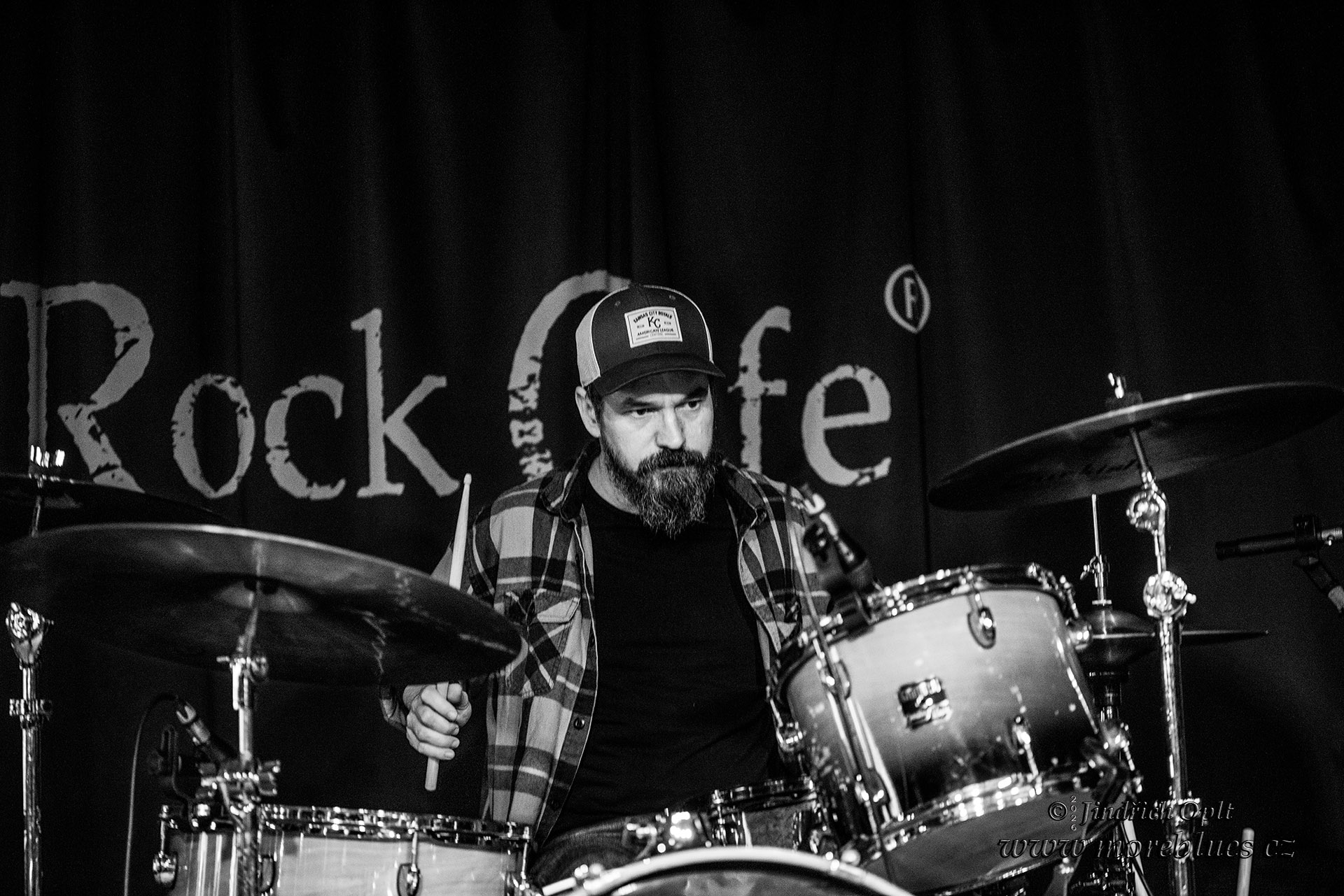 DUSTIN ARBUCKLE & THE DAMNATIONS_017