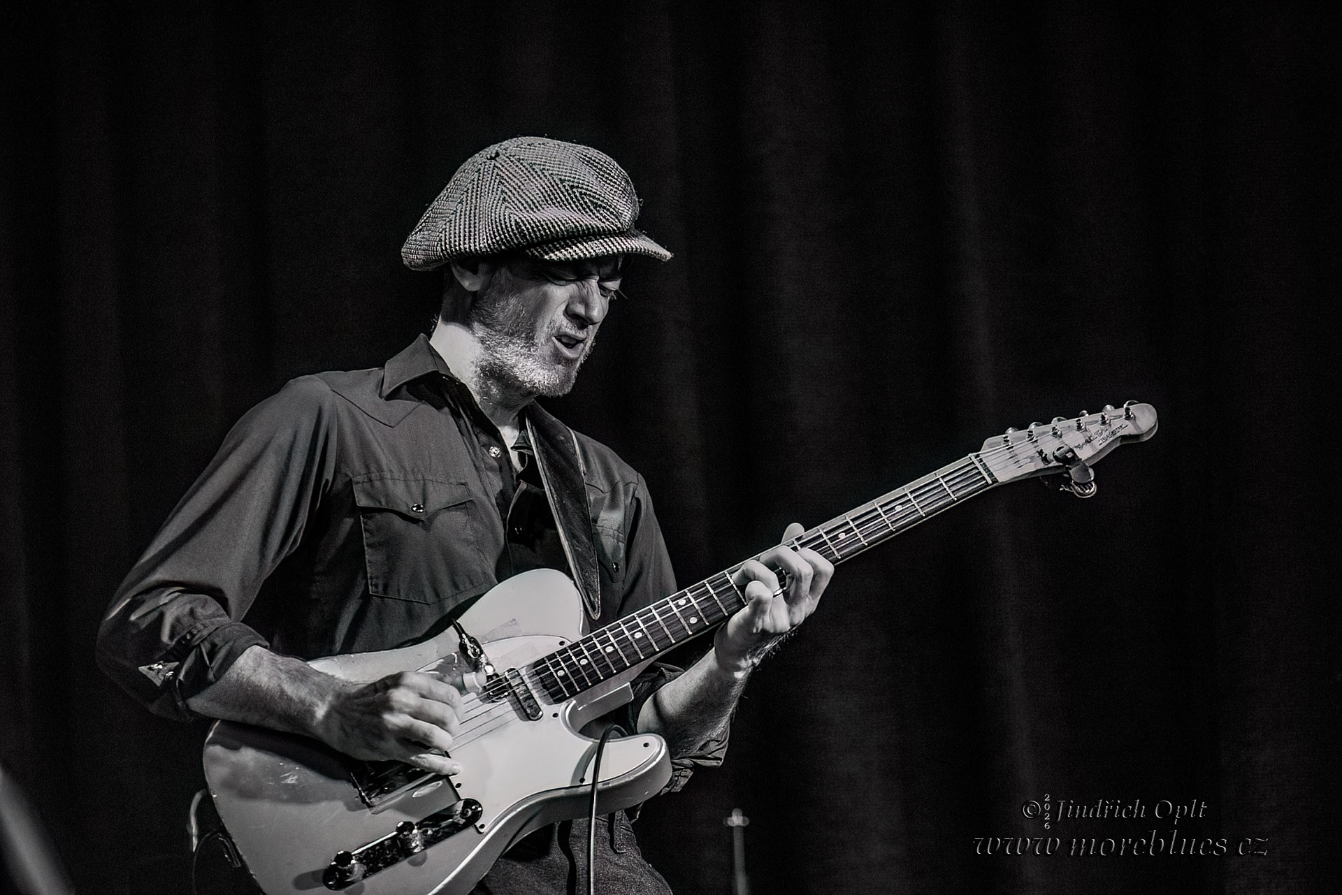 DUSTIN ARBUCKLE & THE DAMNATIONS_019