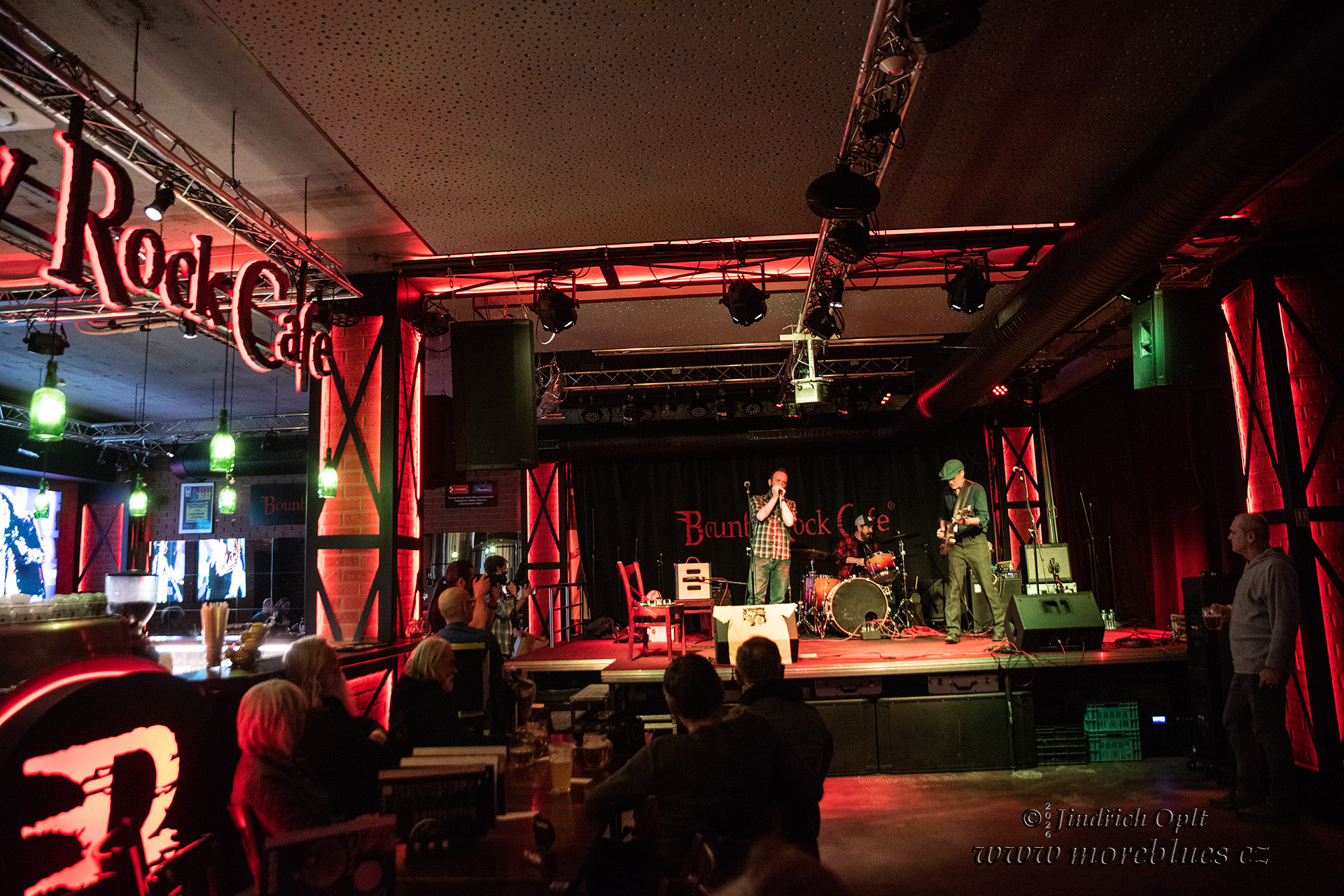 DUSTIN ARBUCKLE & THE DAMNATIONS_030