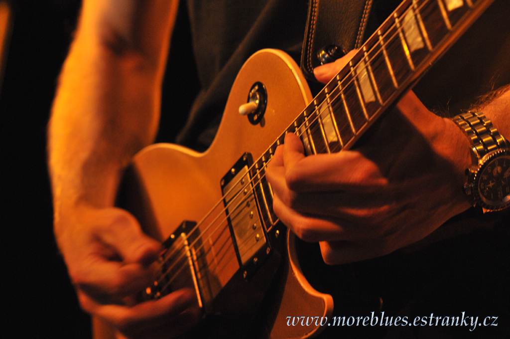 JOE BONAMASSA & HIS BAND_12.jpg