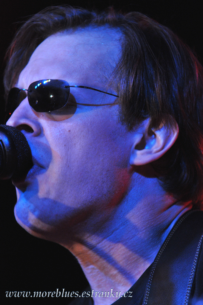 JOE BONAMASSA & HIS BAND_13.jpg