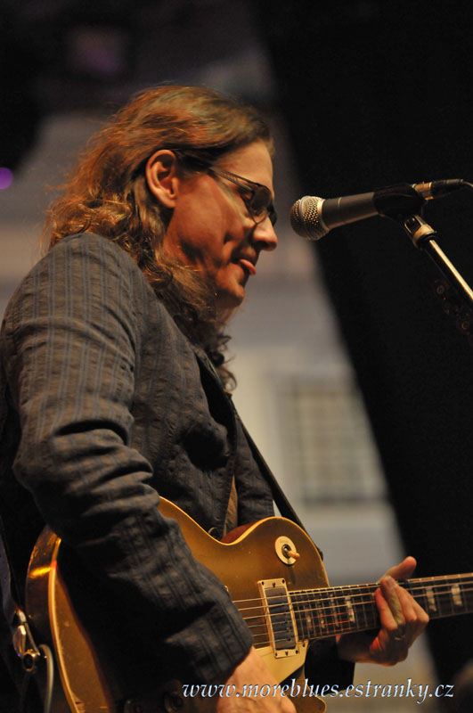 ROBBEN FORD BAND_05.jpg