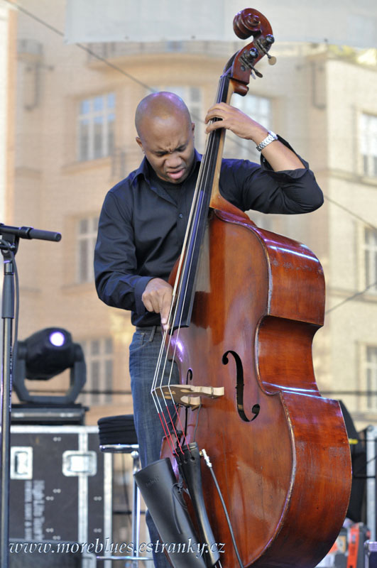 JOSHUA REDMAN TRIO_09.jpg