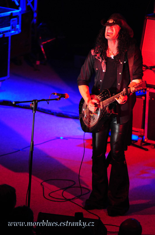 ERIC SARDINAS BAND V UHERSKÉM BRODĚ_060.jpg