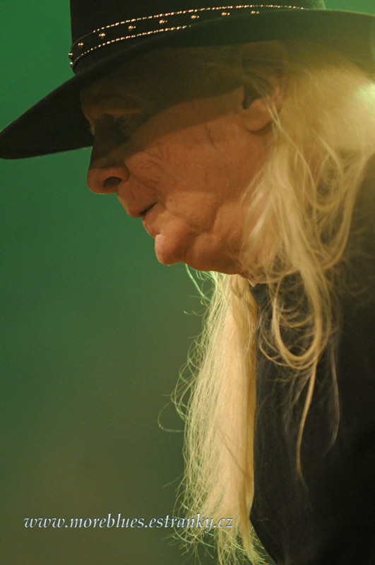 JOHNNY WINTER_07.jpg