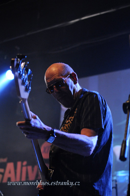 PAUL LAMB & THE KING SNAKES_04.jpg