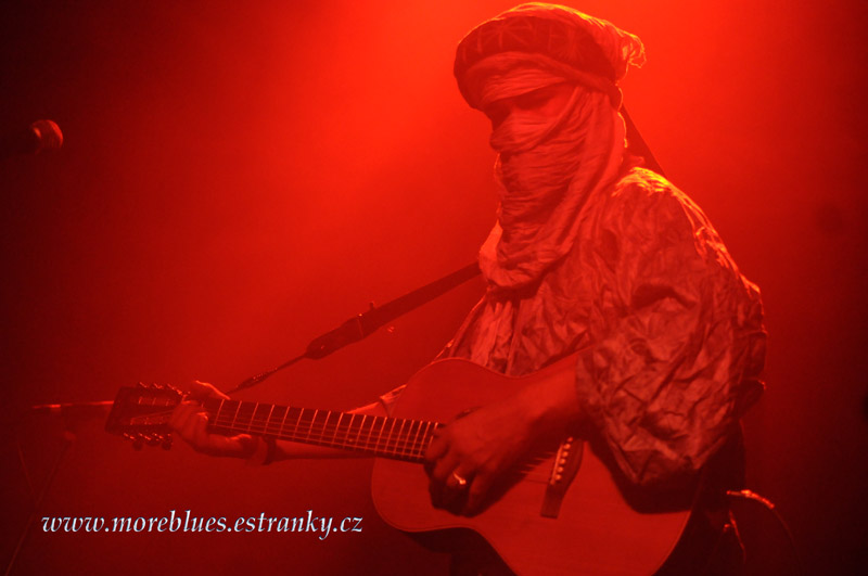 TINARIWEN_04.jpg