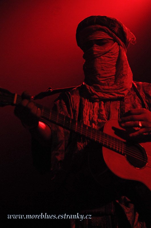TINARIWEN_07.jpg