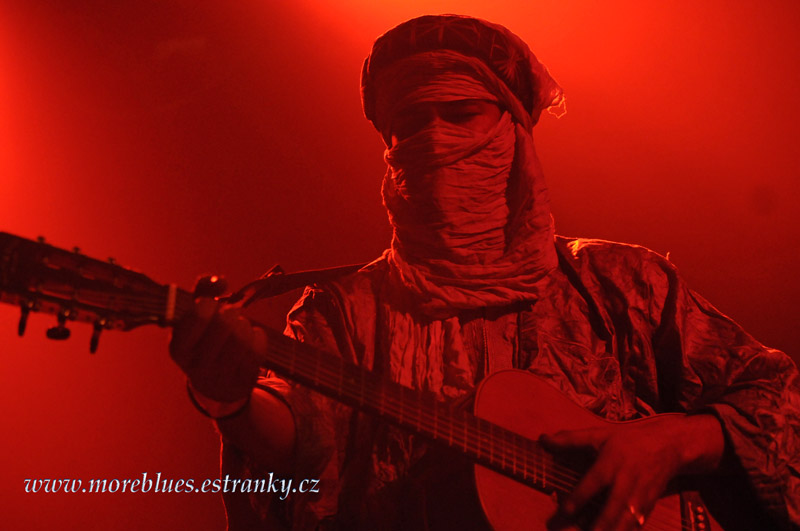 TINARIWEN_08.jpg