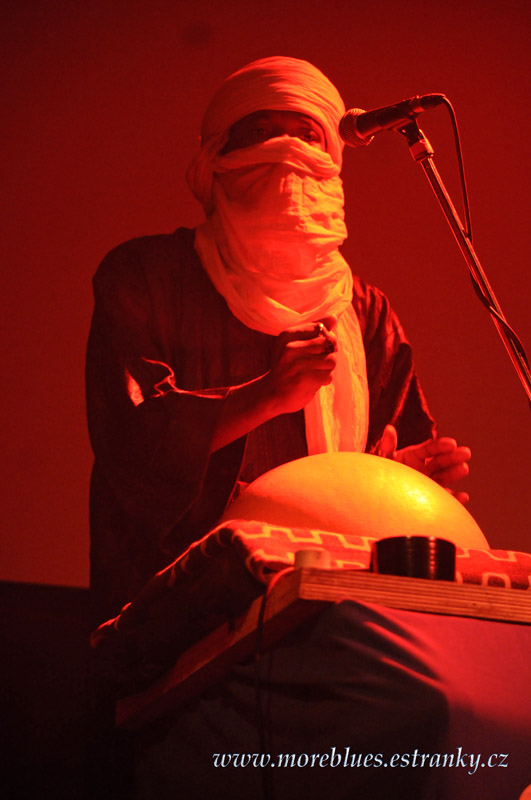 TINARIWEN_17.jpg