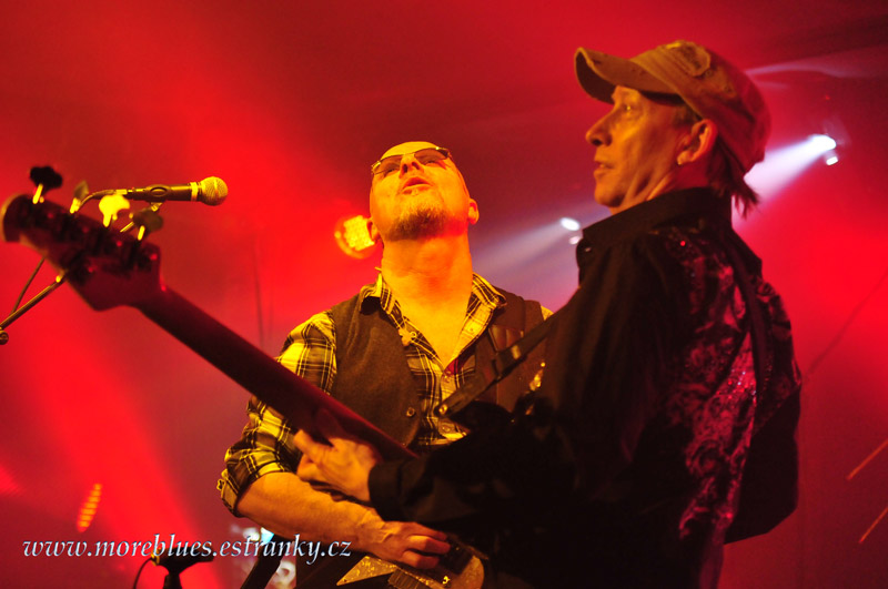 WISHBONE ASH_42.jpg