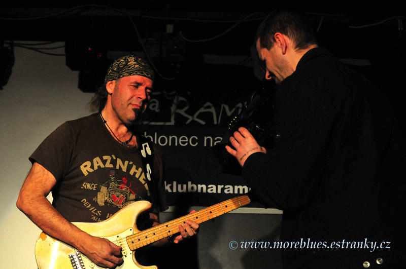 VARGAS BLUES BAND_012.jpg