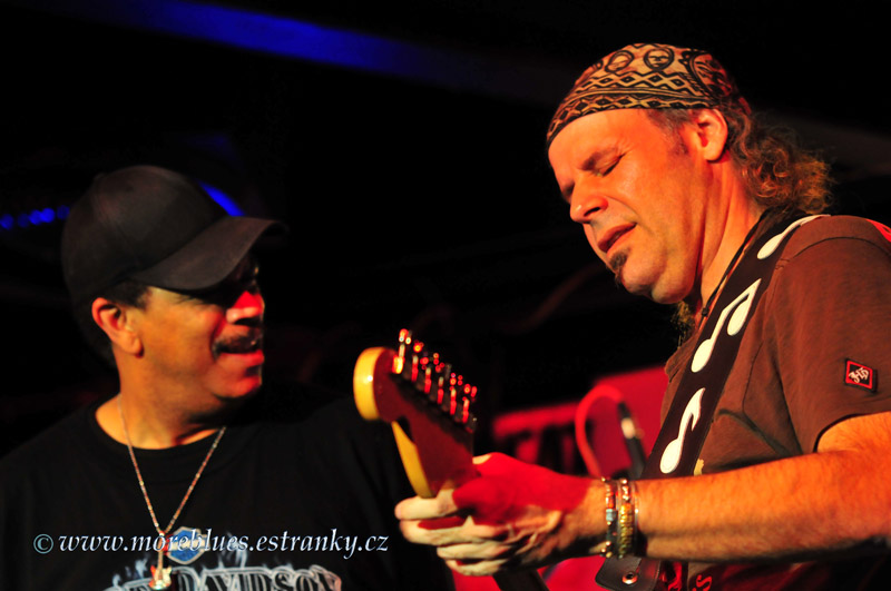 VARGAS BLUES BAND_064.jpg