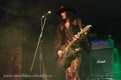 Eric Sardinas v Retro Music Hall